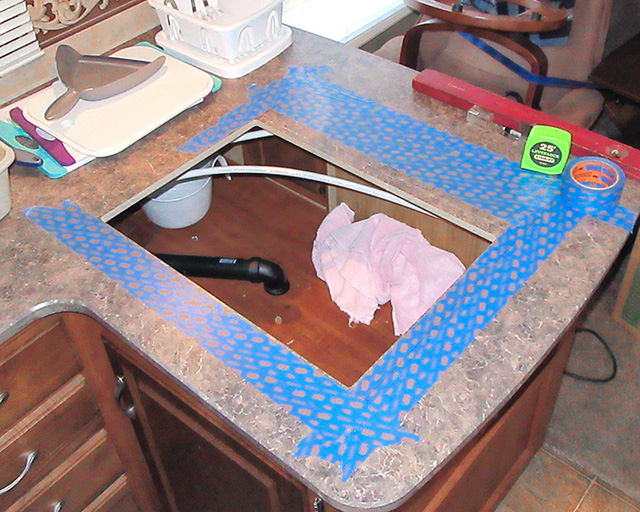 sink-the_hole-before-cut